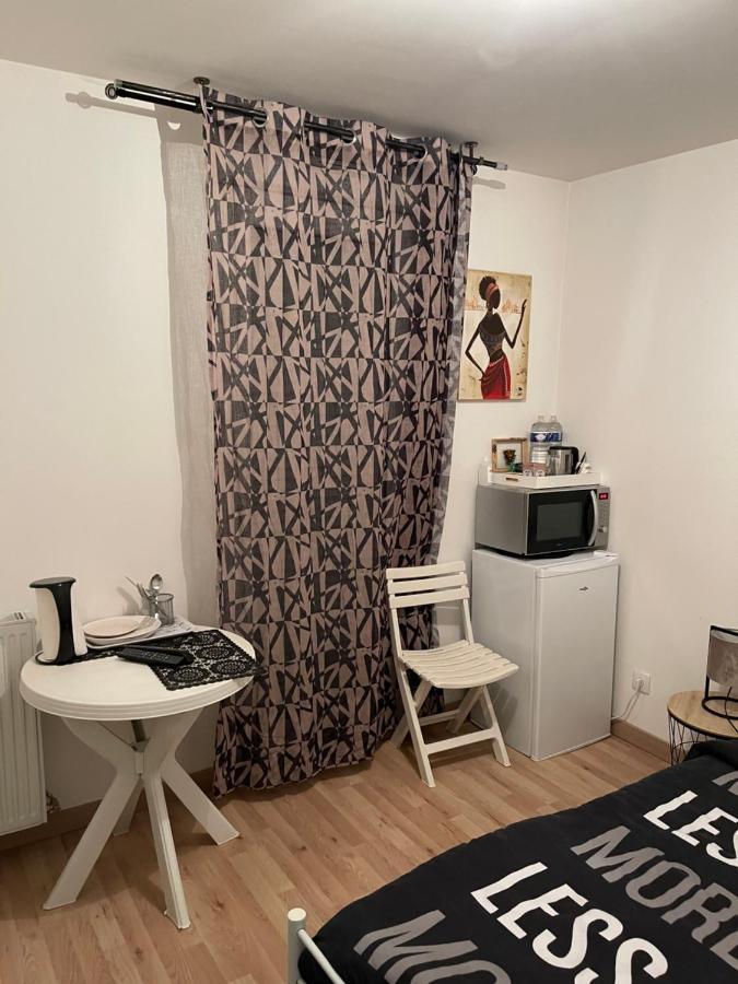 Chambre Equipee Proche Disneyland Et Parc Du Patis Meaux Bagian luar foto