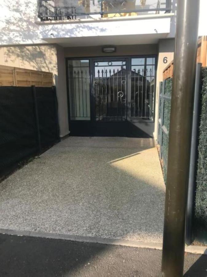 Chambre Equipee Proche Disneyland Et Parc Du Patis Meaux Bagian luar foto